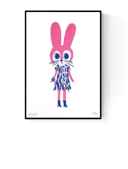 Handmade screenprint of a whimsical fuchsia pink rabbit wearing a playful blue dress and boots, designed by Plumo. Cute and bold animal illustration perfect for kids’ room decor or as a unique art gift. Limited edition A5 art print made in the Netherlands