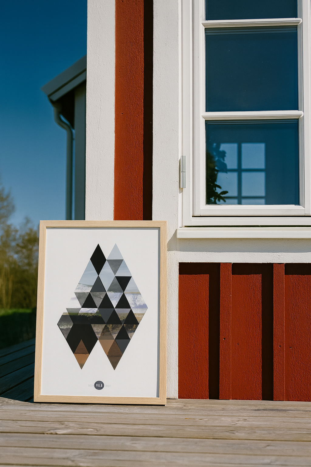 Minimalist geometric art print “Kulle” by Studio Frits, inspired by Swedish landscapes. Triangular composition mixing soft natural tones, photography, and modern Scandinavian design. Perfect wall art for contemporary, Nordic-style interiors.