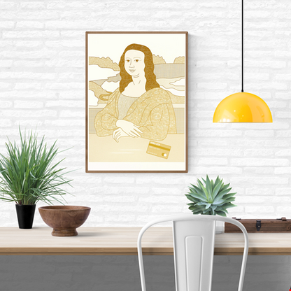 Humorous risograph art print titled “Mona Visa” by Studio Stoutpoep, featuring a parody of the Mona Lisa with a gold credit card on the table. A3 print in warm yellow tones, made in Belgium.