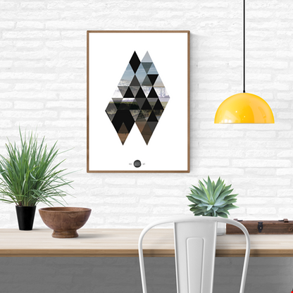 Minimalist geometric art print “Kulle” by Studio Frits, inspired by Swedish landscapes. Triangular composition mixing soft natural tones, photography, and modern Scandinavian design. Perfect wall art for contemporary, Nordic-style interiors.