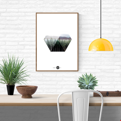 Minimalist geometric forest art print “Tallskogen” by Studio Frits – Scandinavian-inspired design blending Swedish pine trees and photography in a peaceful, modern composition. Perfect wall art for Nordic, minimalist, or nature-themed interiors.