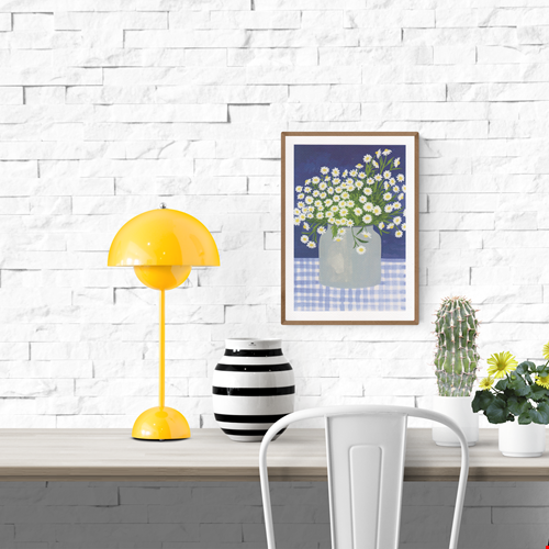 Hand-illustrated art print titled “Daisies” by Belgian artist Leens, featuring a lush bouquet of white daisies with yellow centers in a transparent jar, placed on a blue gingham tablecloth with a deep blue background. Printed on A4 textured fine art paper.